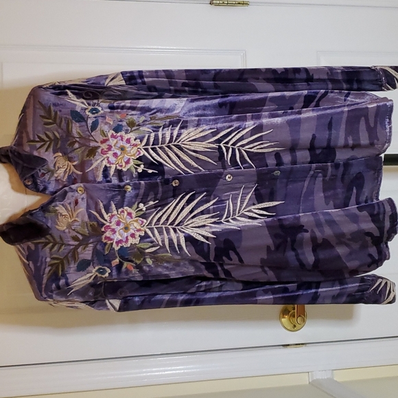 Johnny Was Kasumi Velvet boxy shirt - Picture 1 of 8